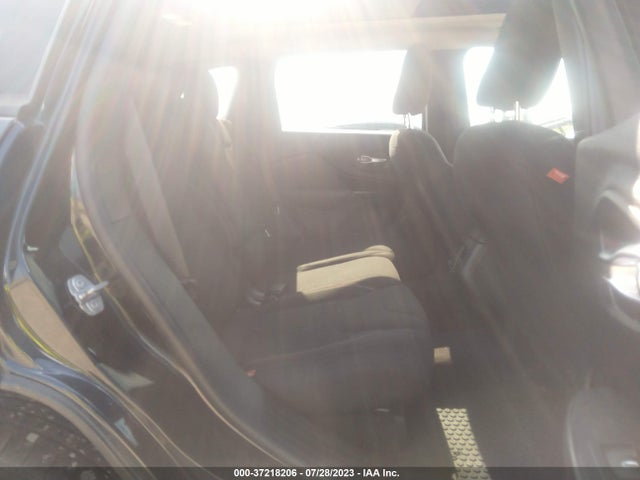 1C4PJMCSXGW292893 Jeep Cherokee 75th Anniversary