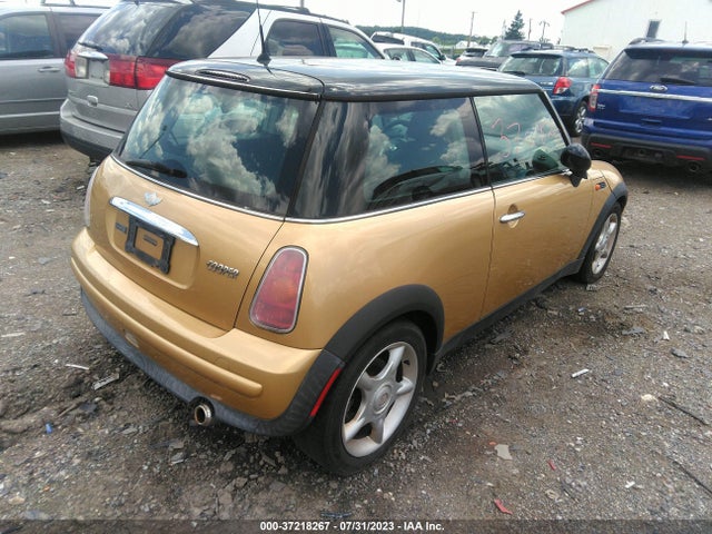 2004 MINI COOPER HARDTOP VIN: WMWRC33484TC53750