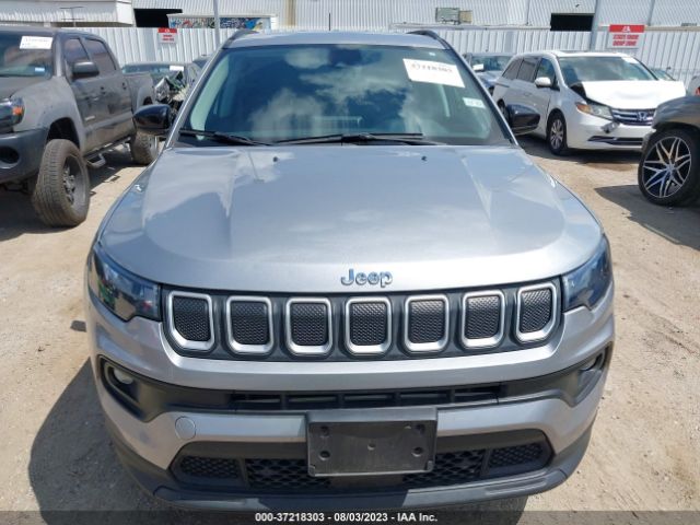 3C4NJDBB6NT130660 Jeep Compass Latitude