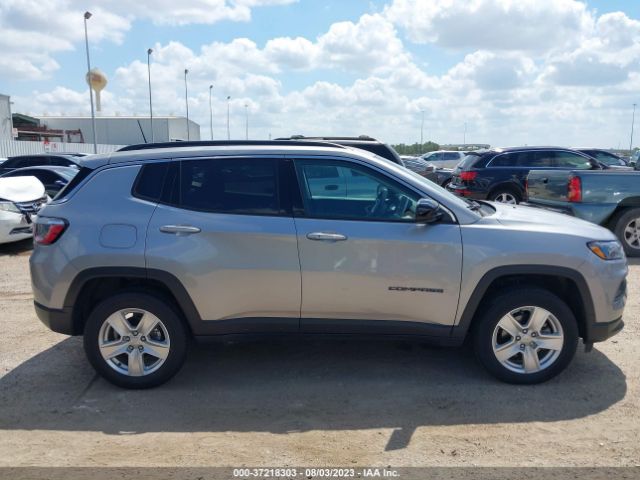 3C4NJDBB6NT130660 Jeep Compass Latitude
