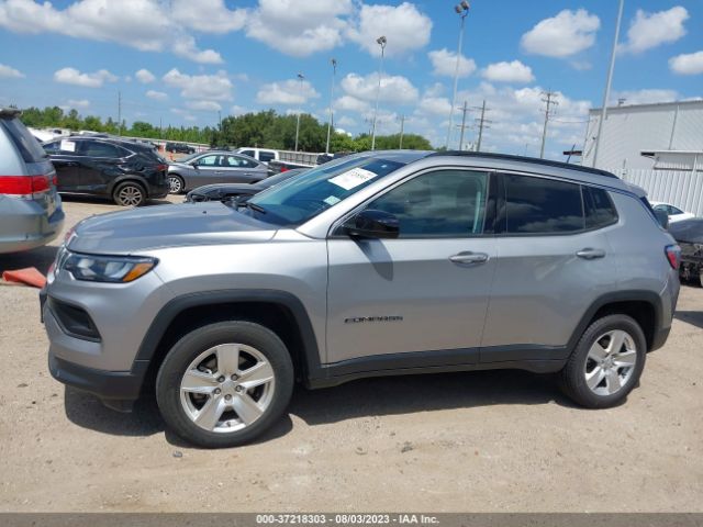 3C4NJDBB6NT130660 Jeep Compass Latitude