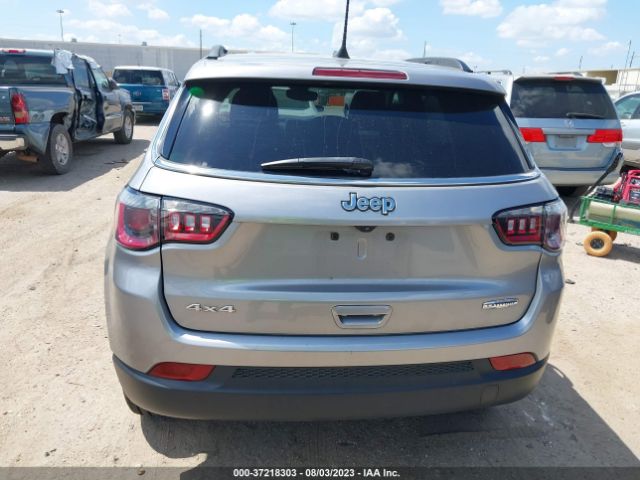 3C4NJDBB6NT130660 Jeep Compass Latitude