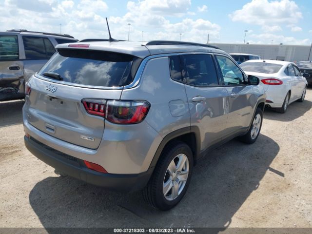 3C4NJDBB6NT130660 Jeep Compass Latitude