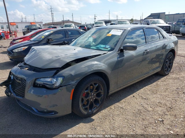 2C3CCAGG2KH531068 Chrysler 300 300s