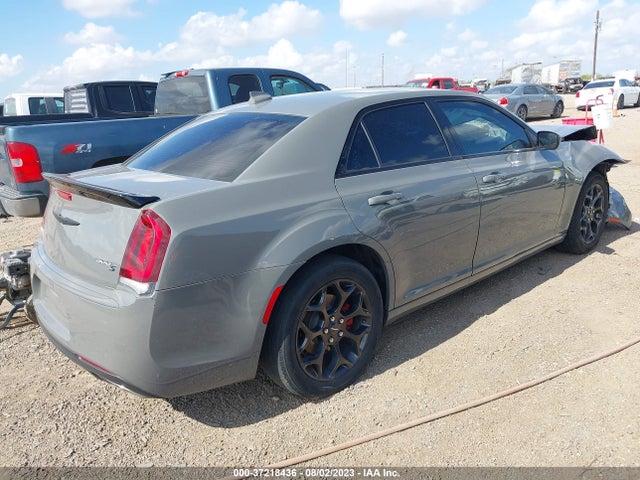 2C3CCAGG2KH531068 Chrysler 300 300s