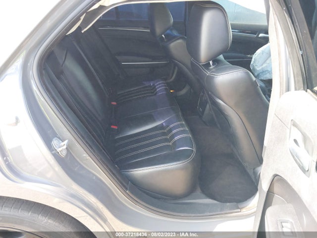 2C3CCAGG2KH531068 Chrysler 300 300s