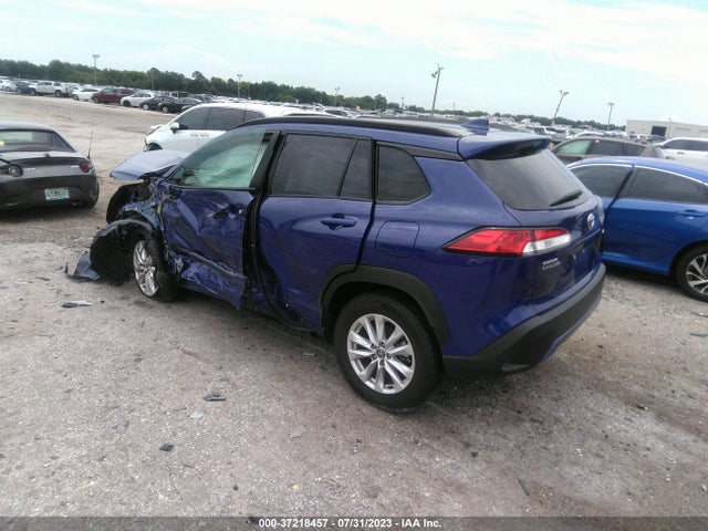 Toyota Corolla Cross Le 2022 7MUCAAAG7NV013785 Image 3