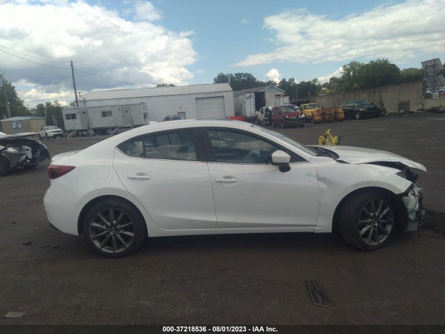 2018 MAZDA MAZDA3 4-DOOR GRAND TOURING VIN: 3MZBN1W31JM181784