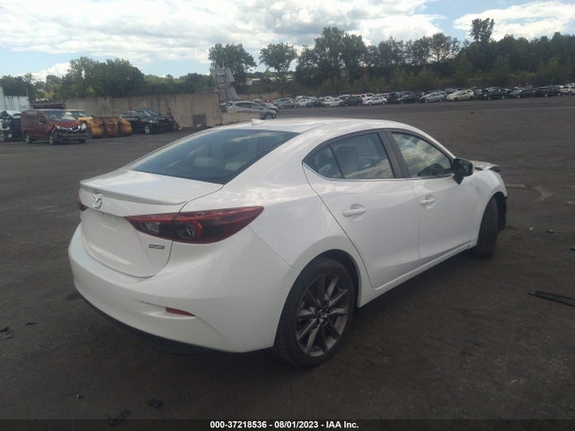 2018 MAZDA MAZDA3 4-DOOR GRAND TOURING VIN: 3MZBN1W31JM181784