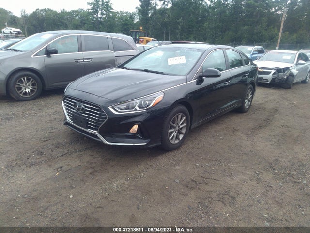 Hyundai SONATA SE 2018 5NPE24AF3JH694973 Image 2