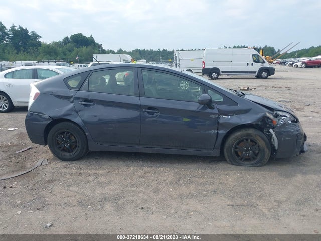 Toyota Prius Three 2015 JTDKN3DU3F0478138 Image 13