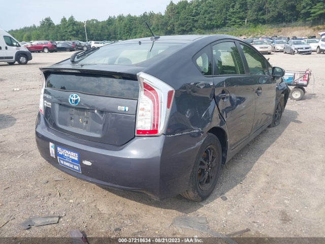 Toyota Prius Three 2015 JTDKN3DU3F0478138 Image 4