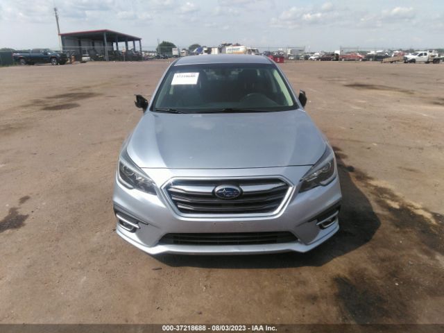 4S3BNAF63J3039984 Subaru Legacy Premium