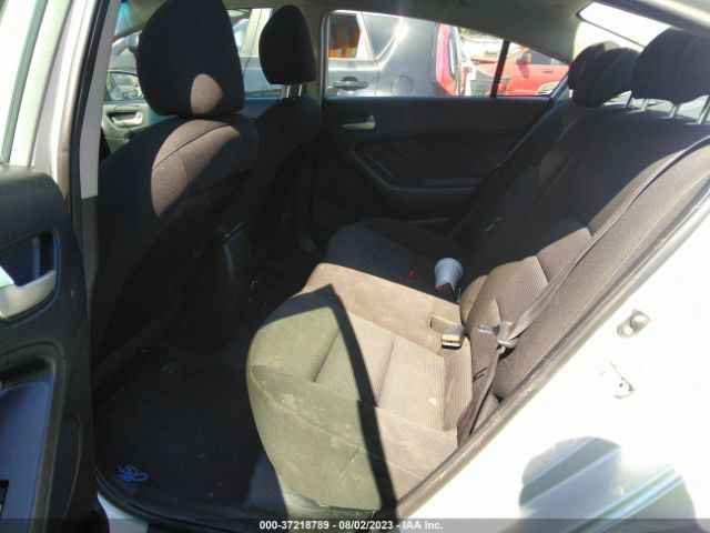 3KPFK4A7XJE203266 KIA FORTE LX