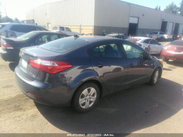 KNAFK4A62G5569554 KIA FORTE LX