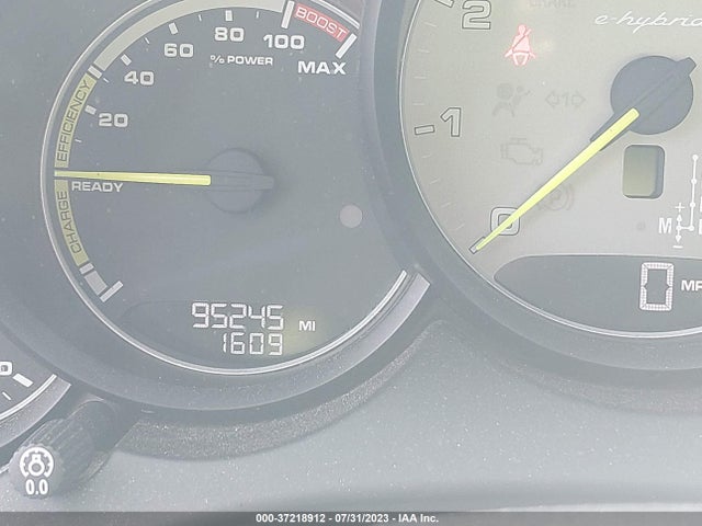 2016 Porsche Cayenne, VIN: WP1AE2A22GLA60774