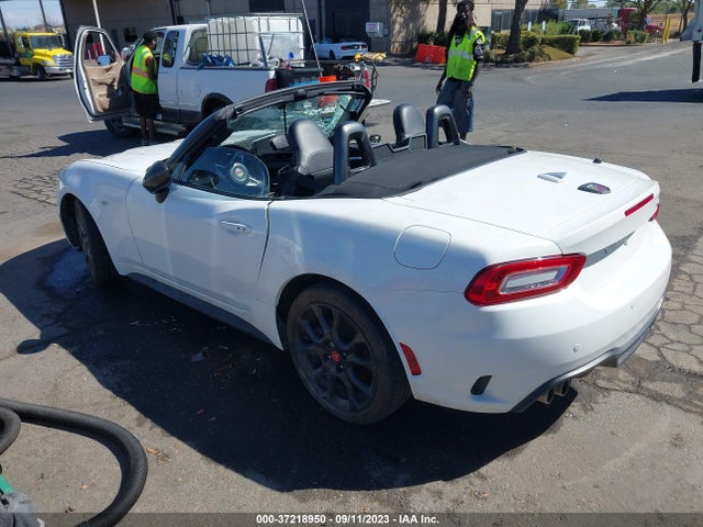 Fiat 124 Spider Abarth 2020 JC1NFAEK2L0145076 Image 3