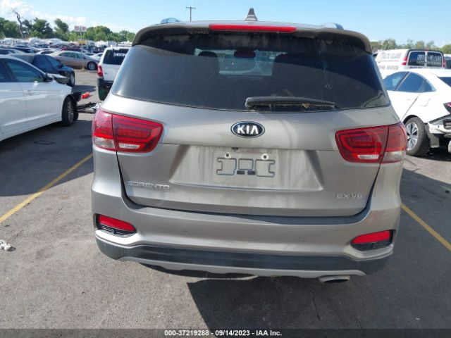 5XYPHDA52KG499955 KIA Sorento Ex V6