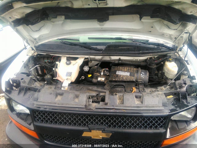 Chevrolet EXPRESS CARGO VAN 2017 1GCZGHFG8H1139367 Image 10