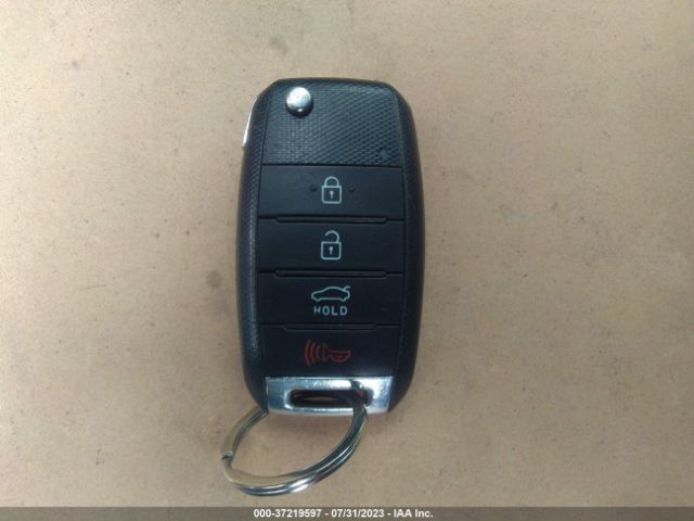 3KPFK4A73JE222709 KIA FORTE LX
