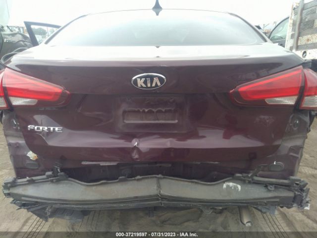 3KPFK4A73JE222709 KIA FORTE LX