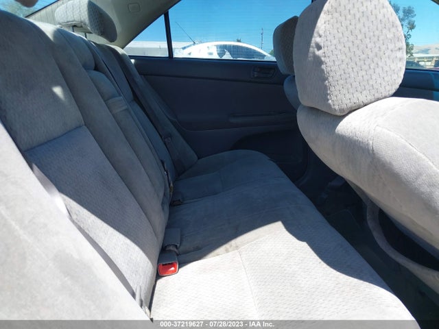 37219627 :رقم المزاد ، 4T1BF30K94U074781 vin ، 2004 Toyota Camry Le/xle مزاد بيع