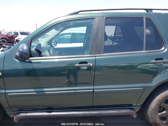 2000 MERCEDES-BENZ M-CLASS VIN: 4JGAB72E6YA202066