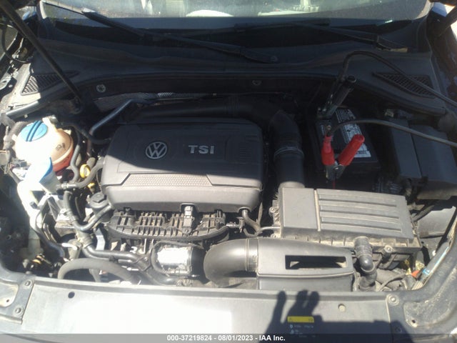 1VWAT7A39GC014398 Volkswagen Passat 1.8t S
