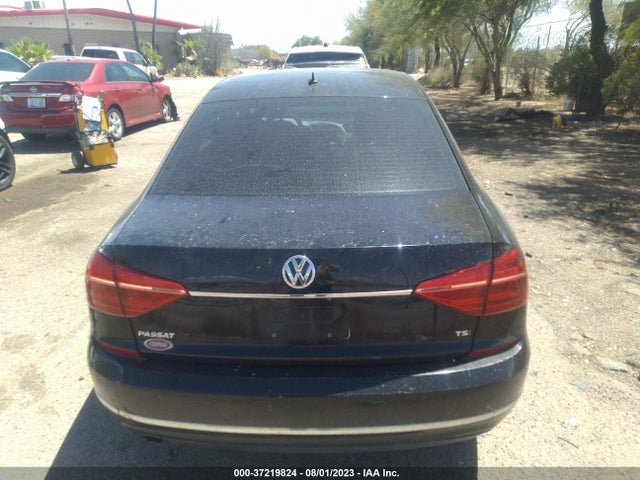 1VWAT7A39GC014398 Volkswagen Passat 1.8t S
