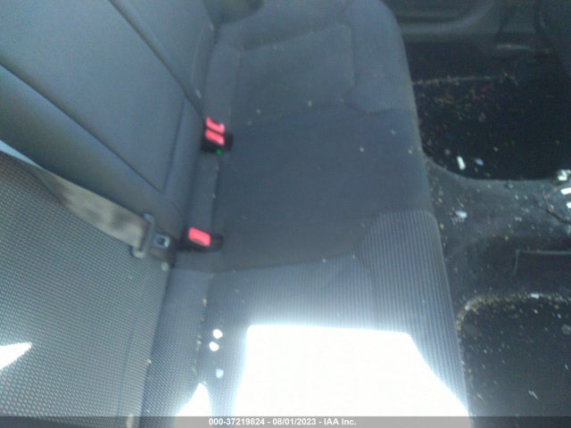 1VWAT7A39GC014398 Volkswagen Passat 1.8t S