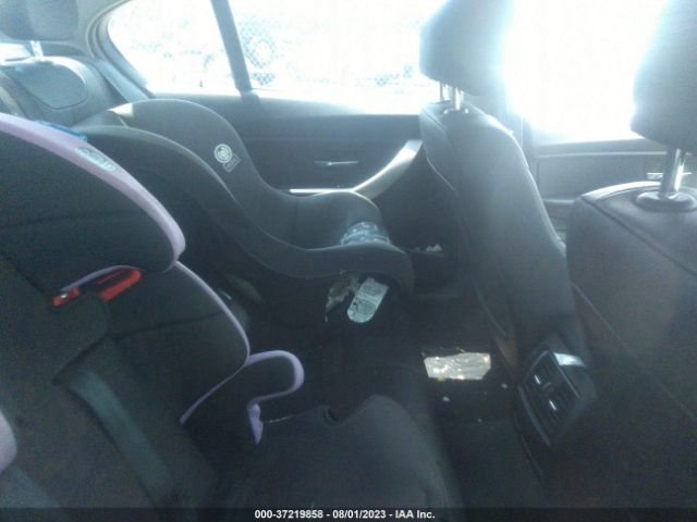 WBA8E1G50HNU14743 BMW 3 Series 320i