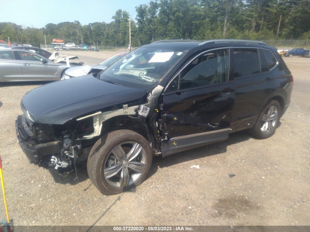 3VV2B7AXXMM007064 Volkswagen Tiguan Se/se R-line Black/sel