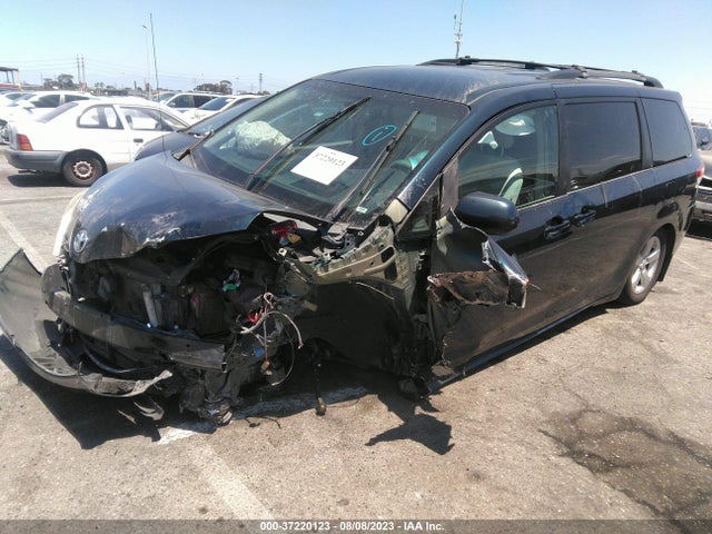 2012 TOYOTA SIENNA LE VIN: 5TDKK3DC5CS187472