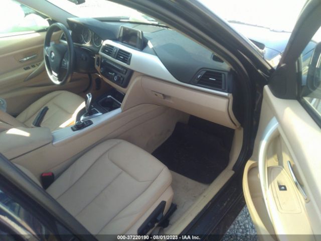 WBA3B1C50F5A05764 BMW 3 Series 320i