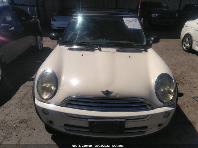 2006 MINI COOPER HARDTOP VIN: WMWRC33526TJ79363