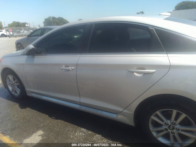 2015 HYUNDAI SONATA SPORT VIN: 5NPE34AF0FH112333