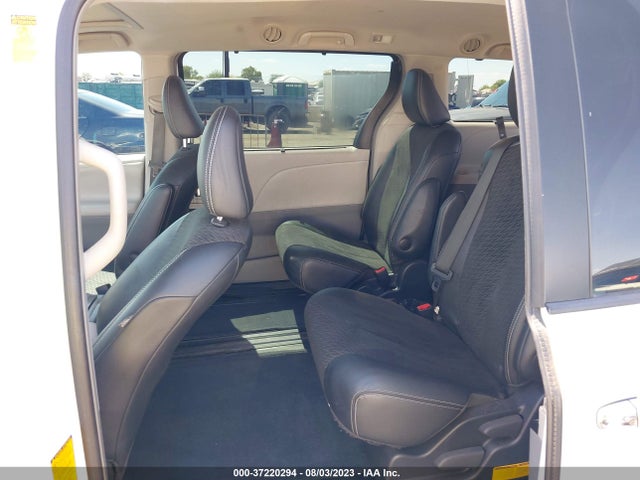 2014 TOYOTA SIENNA SE VIN: 5TDXK3DC9ES418009