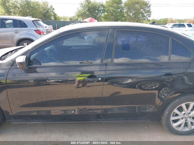 3VWD17AJ3FM266842 Volkswagen Jetta Sedan 1.8t Se