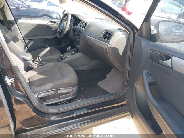 3VWD17AJ3FM266842 Volkswagen Jetta Sedan 1.8t Se