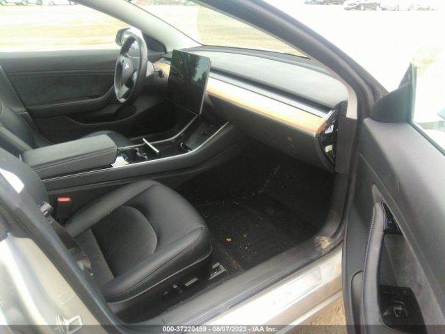 5YJ3E1EAXJF015307 Tesla Model 3 Mid Range/long Range