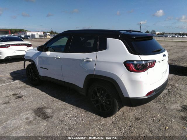 3C4NJCBB0NT166600 Jeep Compass Altitude
