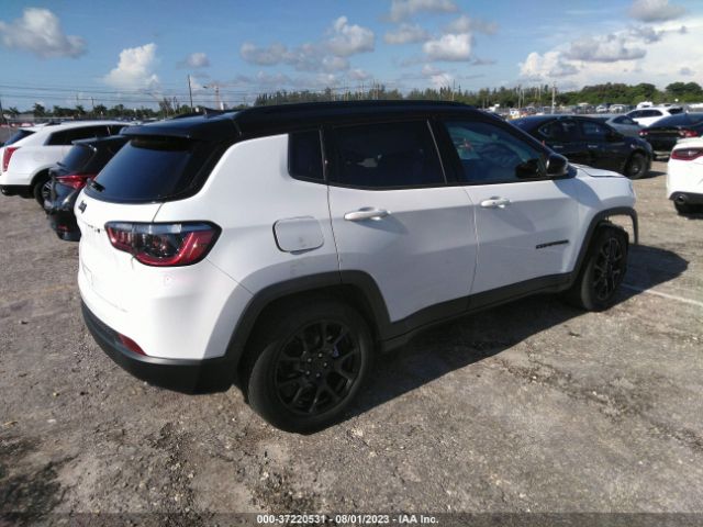 3C4NJCBB0NT166600 Jeep Compass Altitude