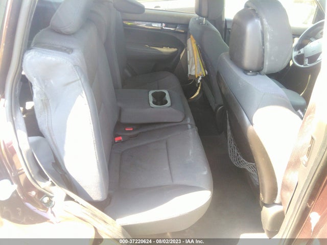 2013 KIA SORENTO LX VIN: 5XYKTDA2XDG315072