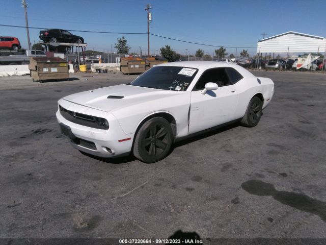 2C3CDZAG8FH718678 Dodge Challenger Sxt