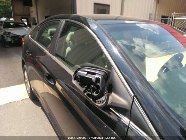 2016 HYUNDAI SONATA 2.4L SE VIN: 5NPE24AF9GH282789