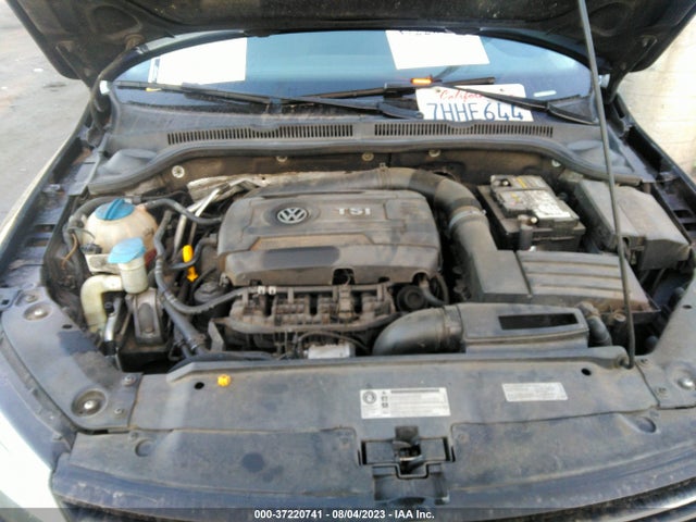 3VWD17AJ7EM432066 Volkswagen Jetta Sedan Se