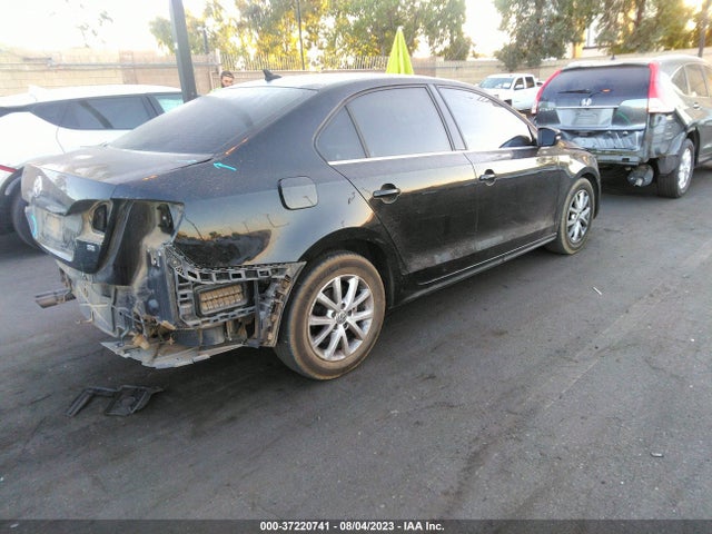 3VWD17AJ7EM432066 Volkswagen Jetta Sedan Se