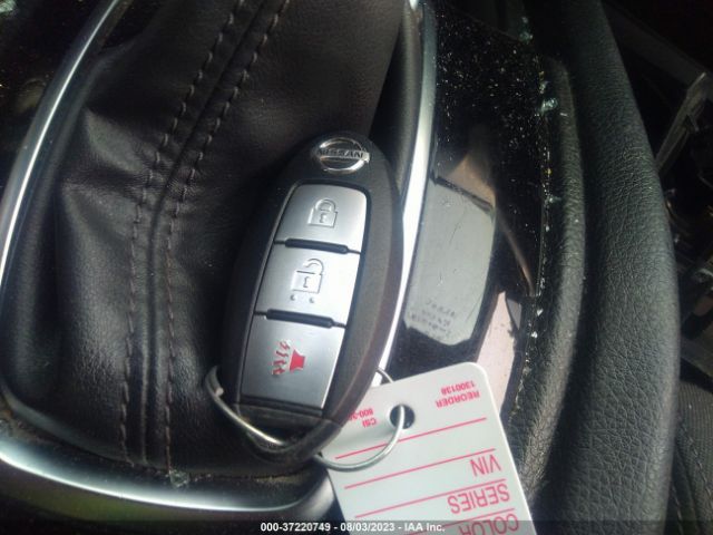 JN1BJ1CR5HW105845 Nissan Rogue Sport Sv