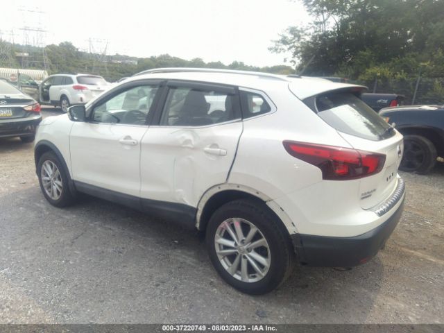 JN1BJ1CR5HW105845 Nissan Rogue Sport Sv