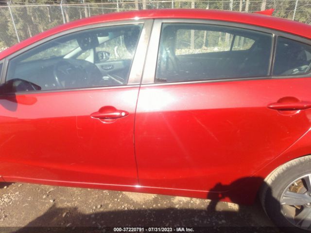 3KPFL4A70JE241019 KIA FORTE S